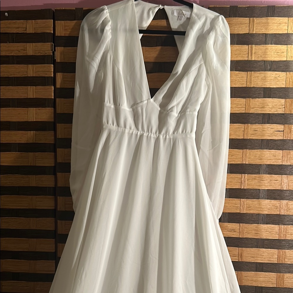 Elegant White Dress lulus size S NWT